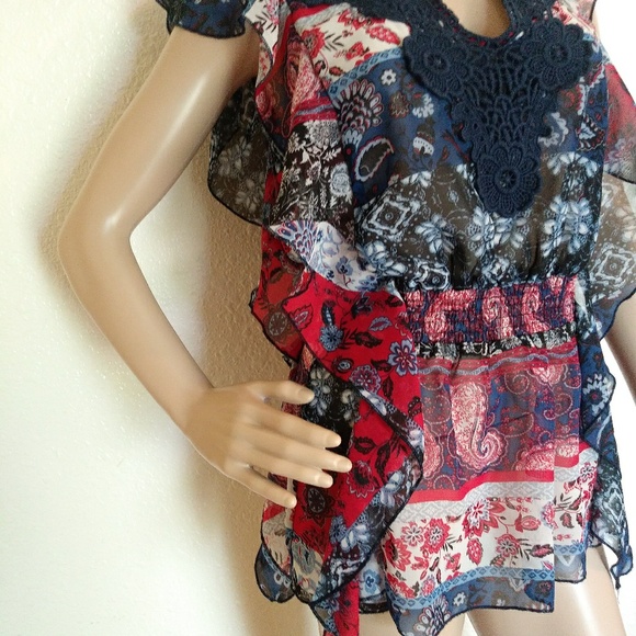 Red White Blue Paisley Floral Crotchet blouse - Picture 3 of 8